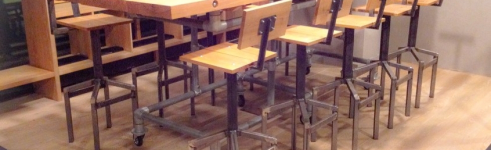 KRUKKEN EN TAFELS OPGELEVERD!