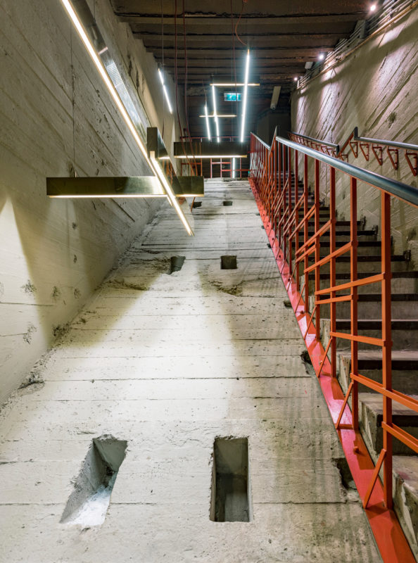 Stalen trap in fort muiden